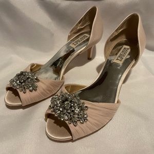 Jeweled High Heel Light Pink Shoes Badgley Mischka